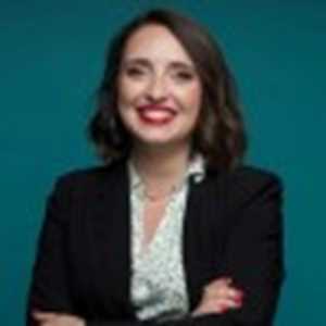 Caroline, un conseiller en stratégie d’entreprise à Évry