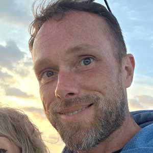 Adrien , un coach business à Châtellerault